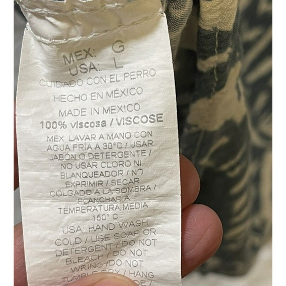 Cuidado Con El Perro Button Up Men's Shirt Size L Short Sleeve, Pocket - Picture 6 of 6